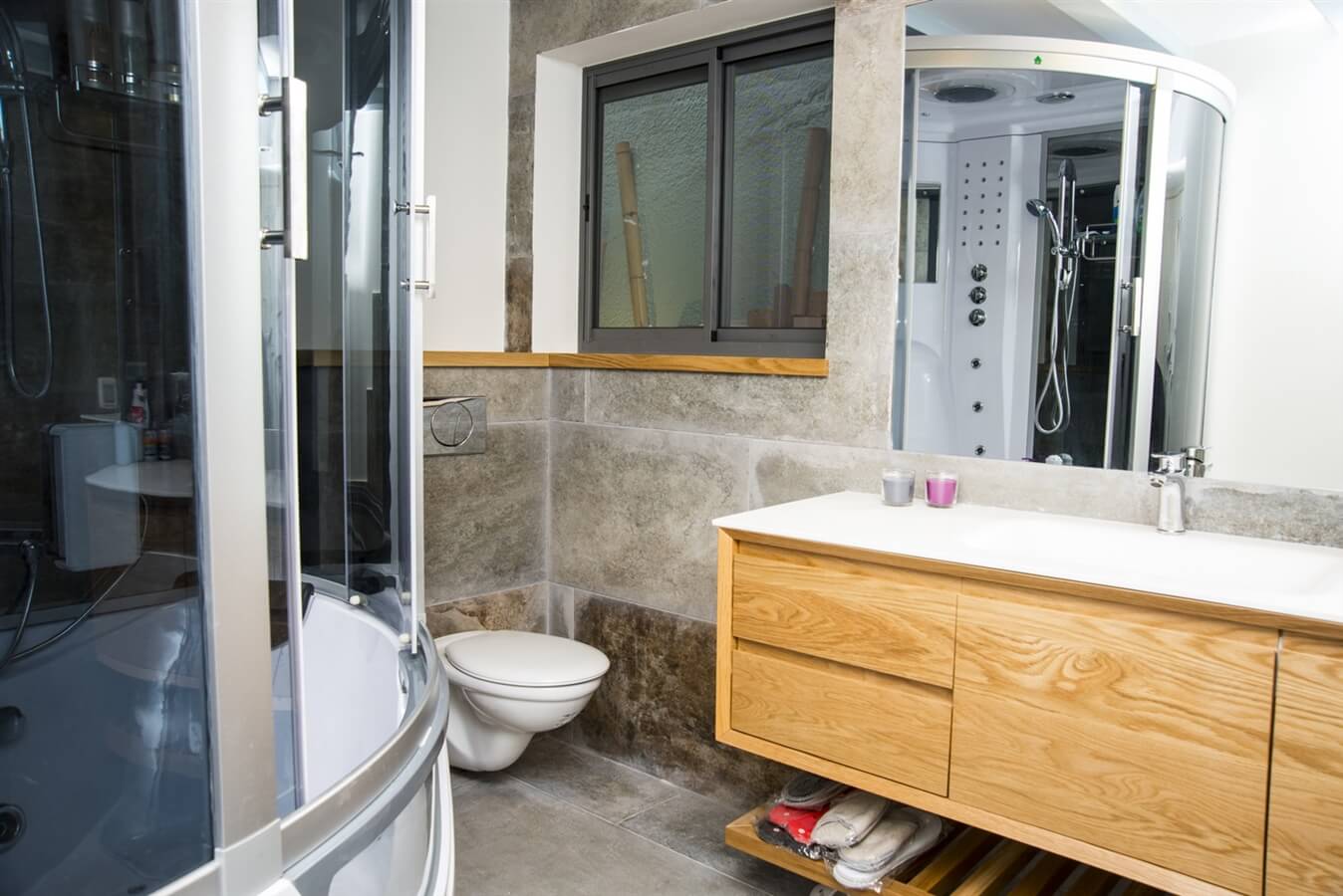 תמונה של סוויטה B - 5