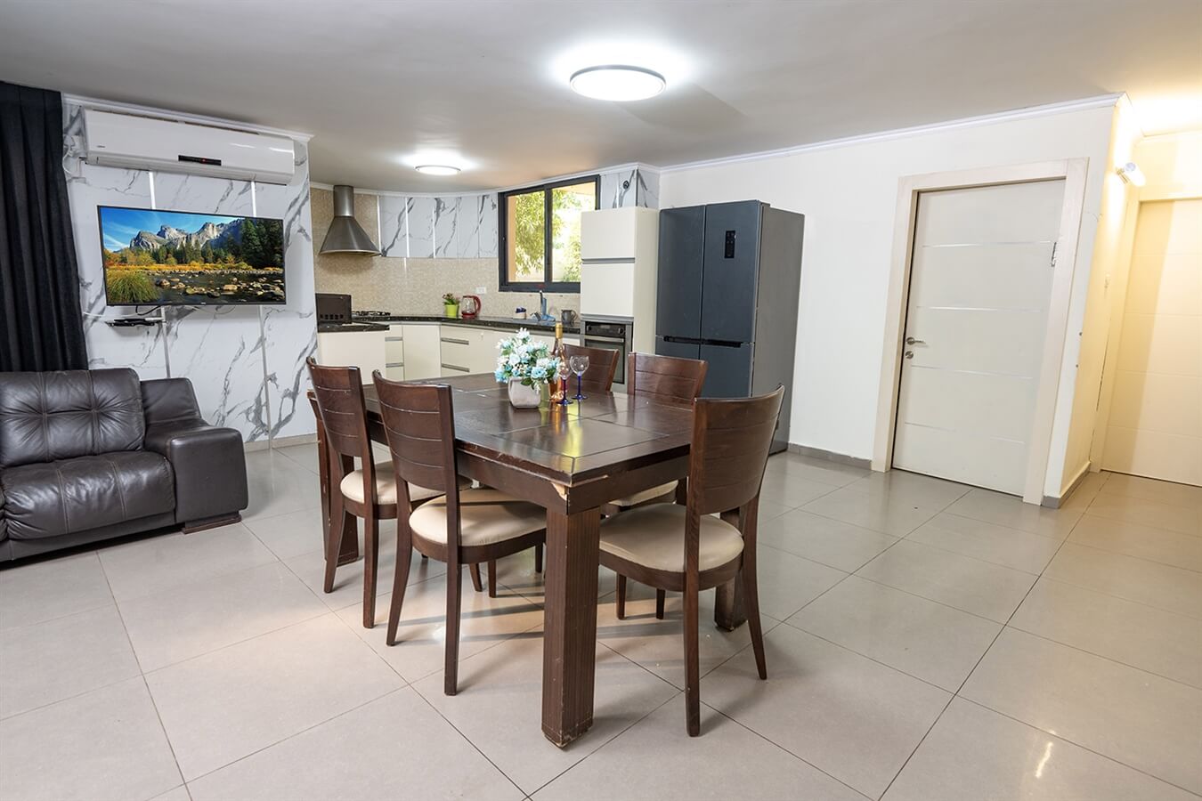 תמונה של היחידות המשפחתיות - 2 תמונה של היחידות המשפחתיות - 2