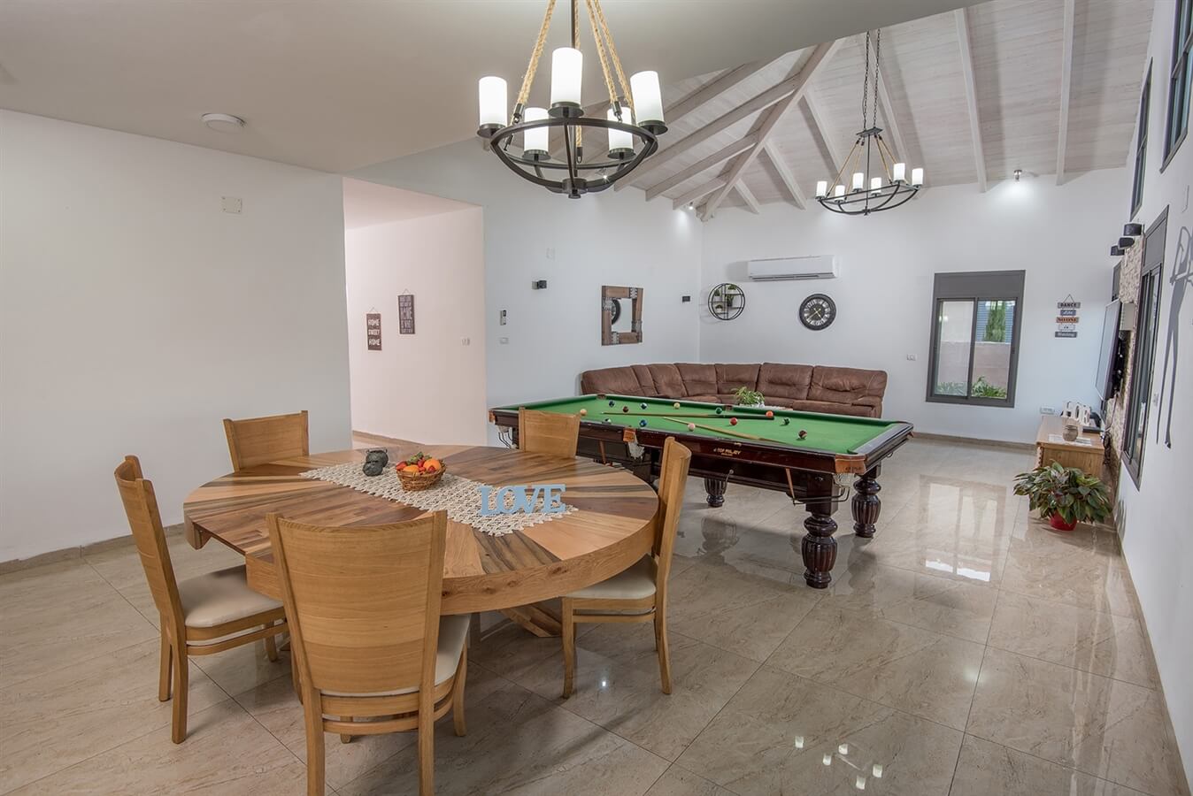 תמונה של פנים הוילה - 8