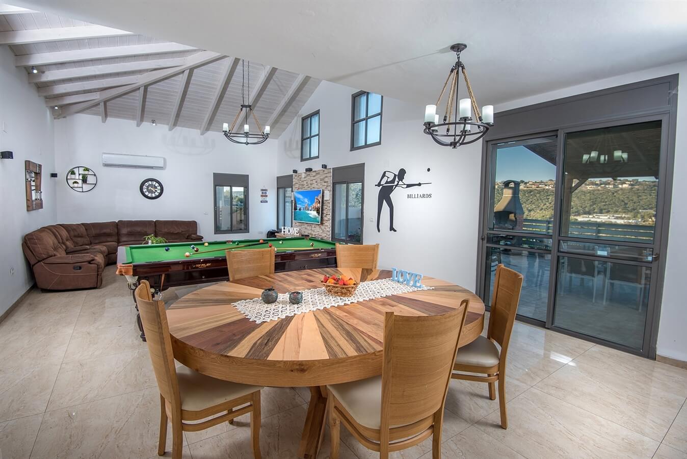 תמונה של פנים הוילה - 6