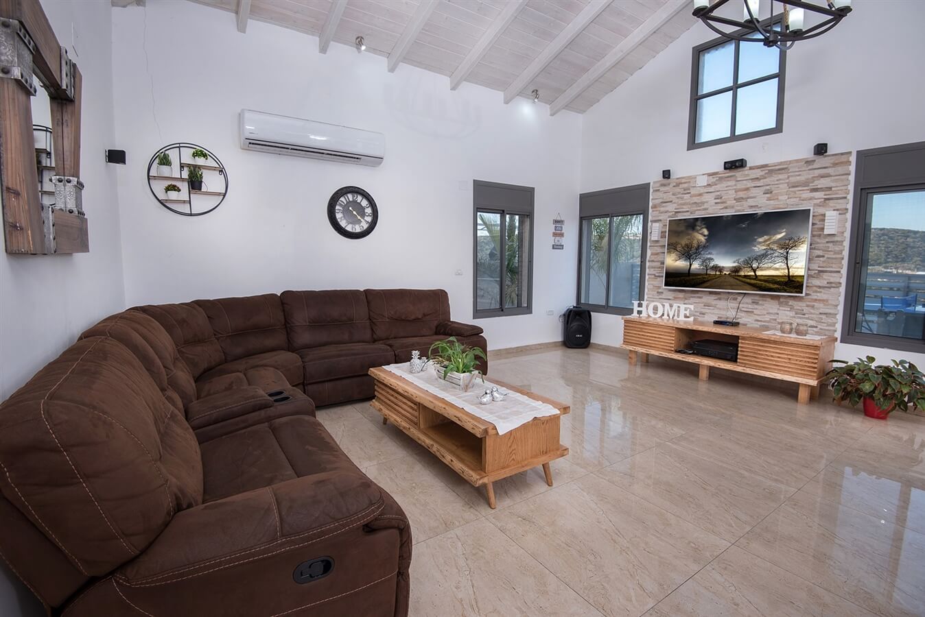 תמונה של פנים הוילה - 2