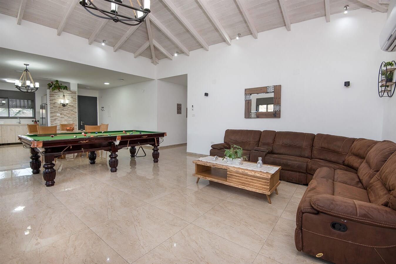 תמונה של פנים הוילה - 10