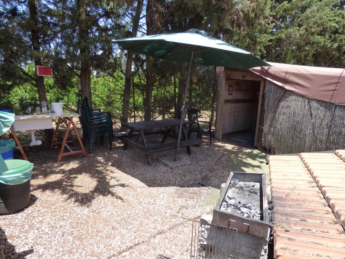 תמונה של חושות ואוהלי אירוח - 3 תמונה של חושות ואוהלי אירוח - 3