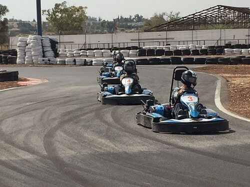 תמונה של קארטינג ועוד