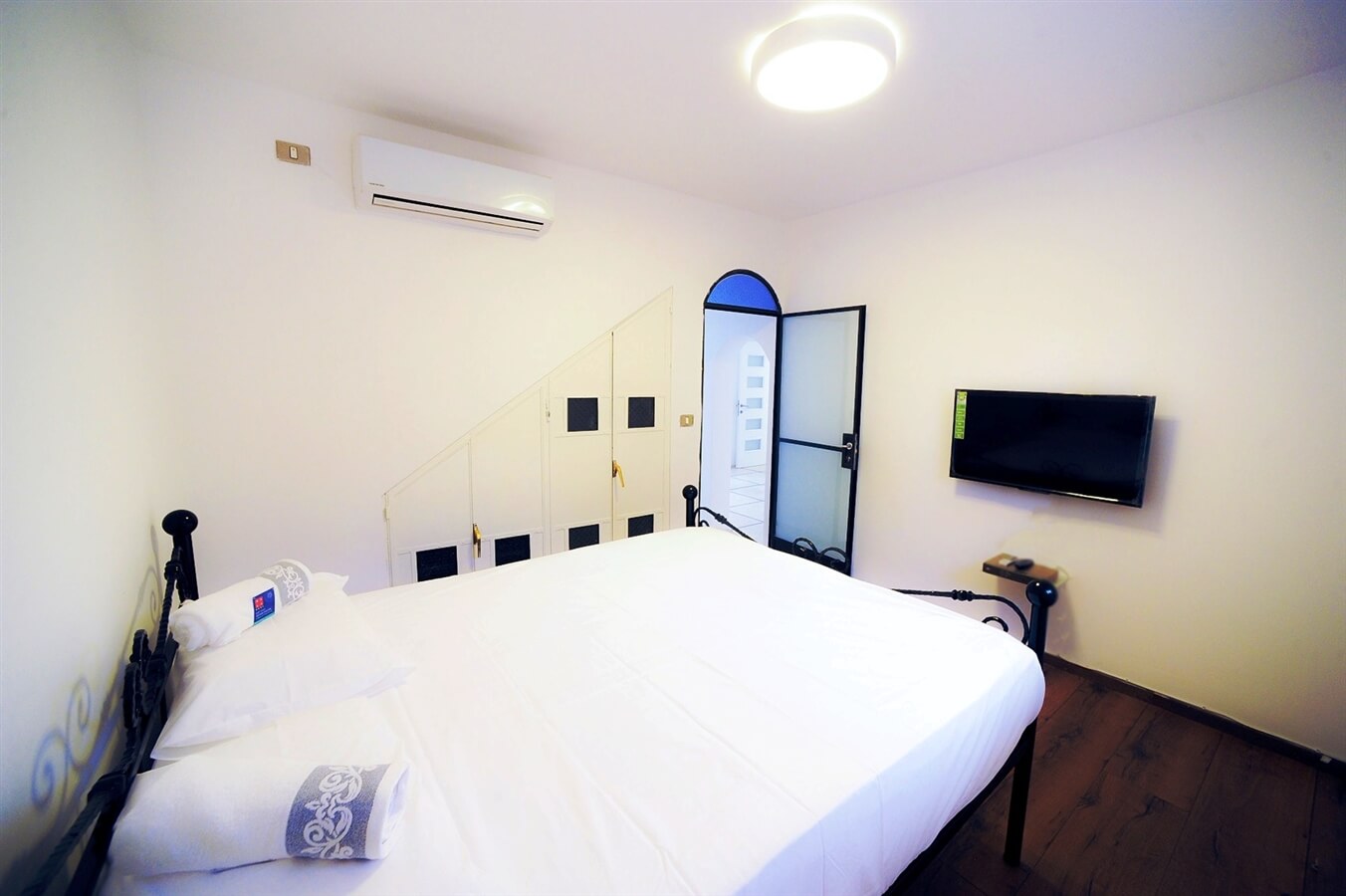 תמונה של החדרים בוילה - 6