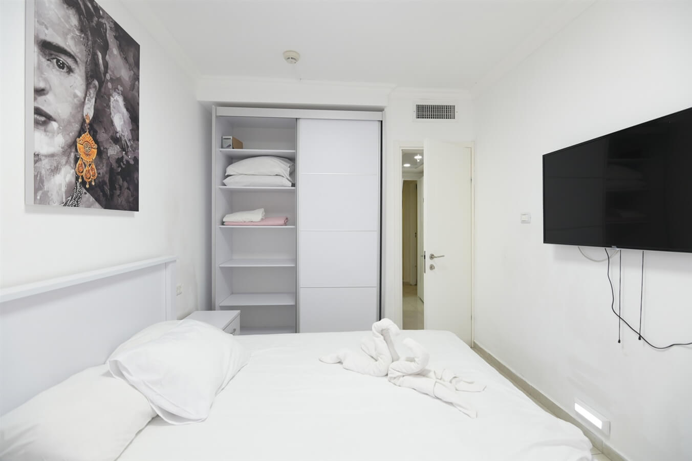 תמונה של לבנה 119 - 5