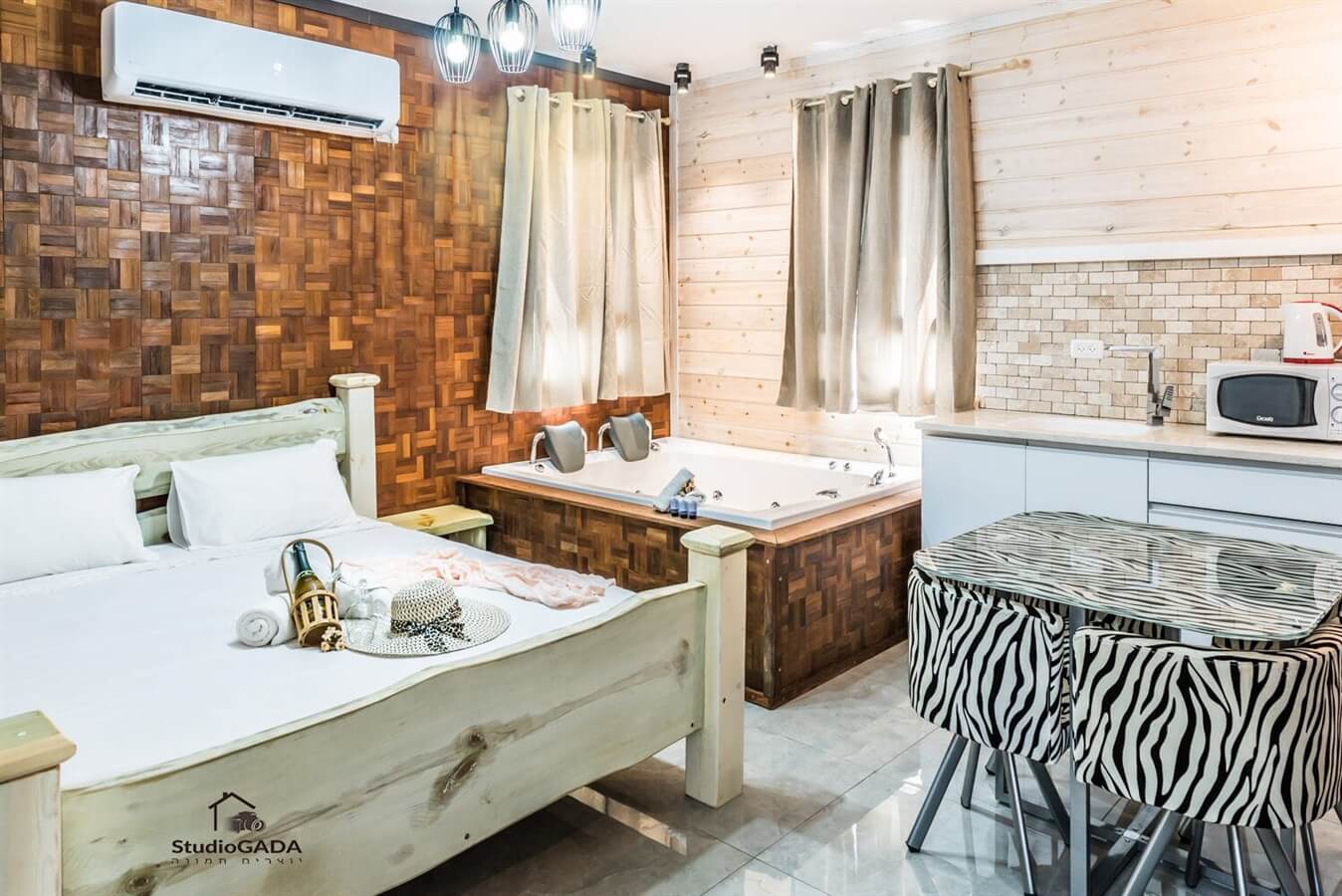 תמונה של סוויטה 2 - 10