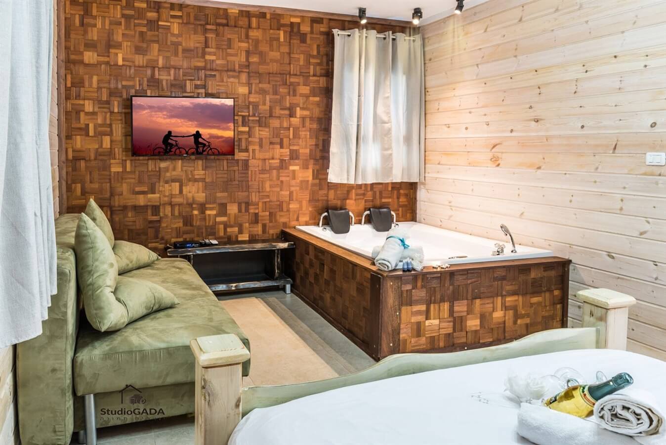 תמונה של סוויטה 1 - 8