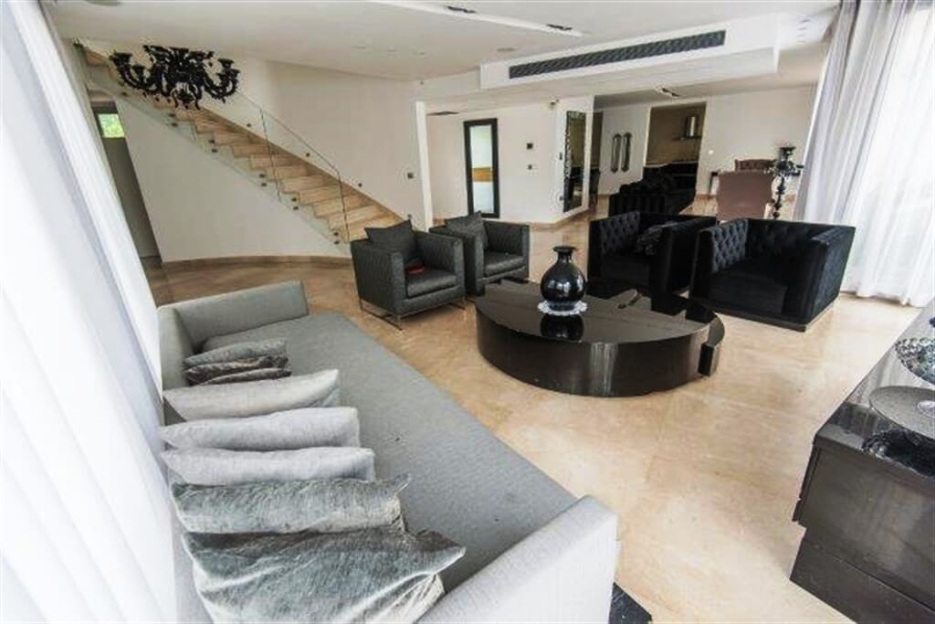 תמונה של פנים הוילה - 10