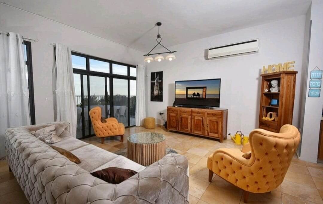 תמונה של וילה- 8 חדרים - 9