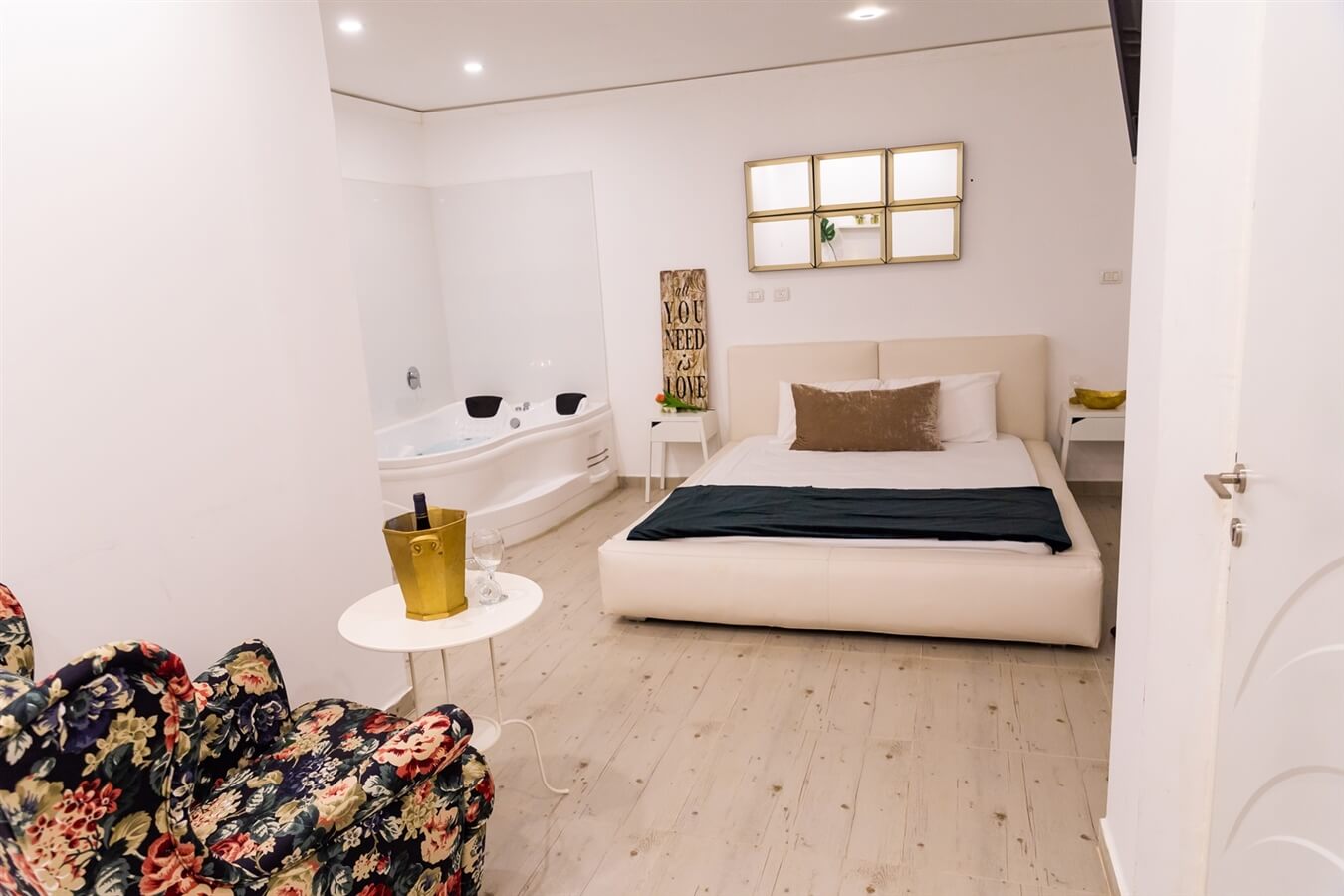 תמונה של סוויטה תומר - 7 תמונה של סוויטה תומר - 7