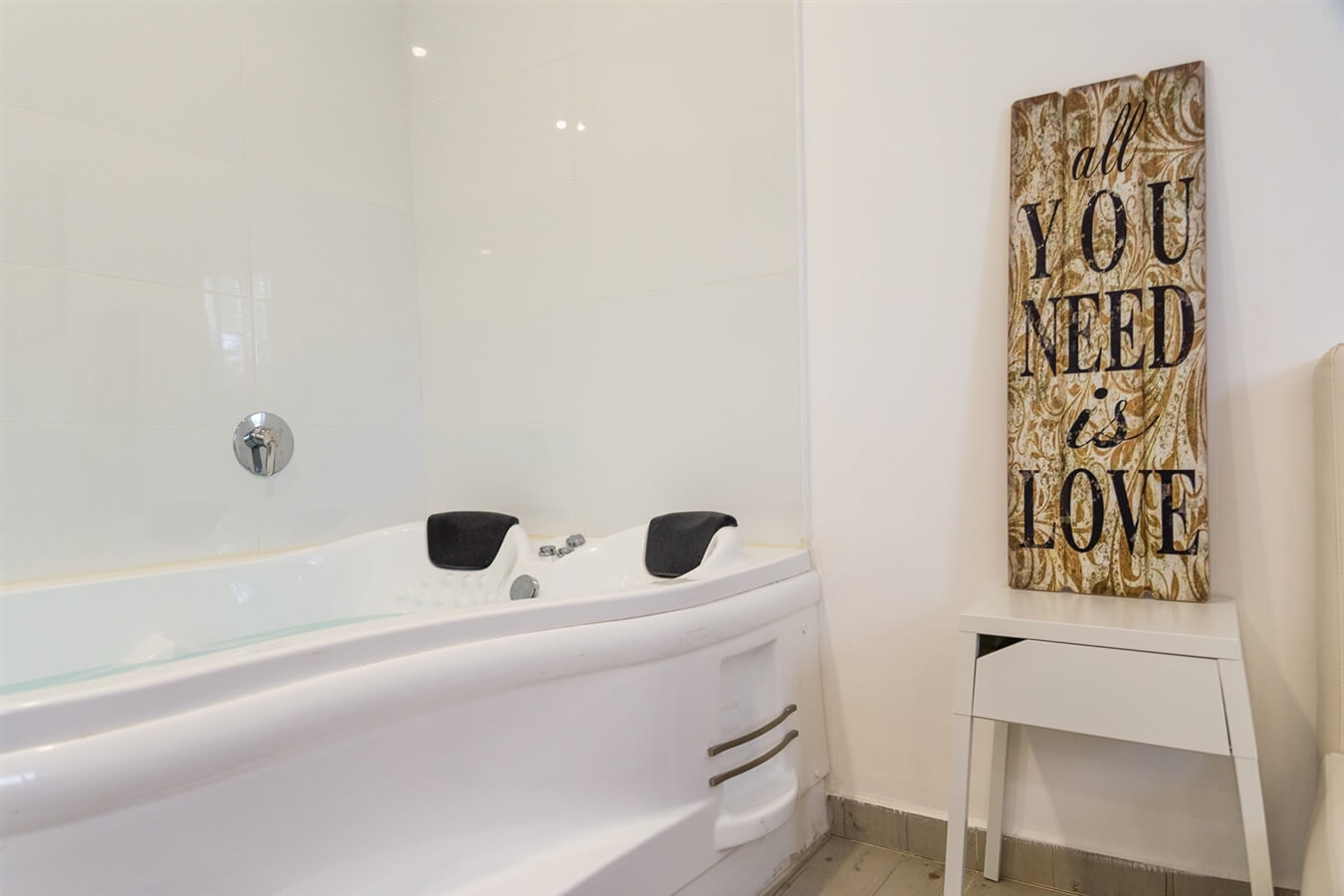 תמונה של סוויטה תומר - 3 תמונה של סוויטה תומר - 3