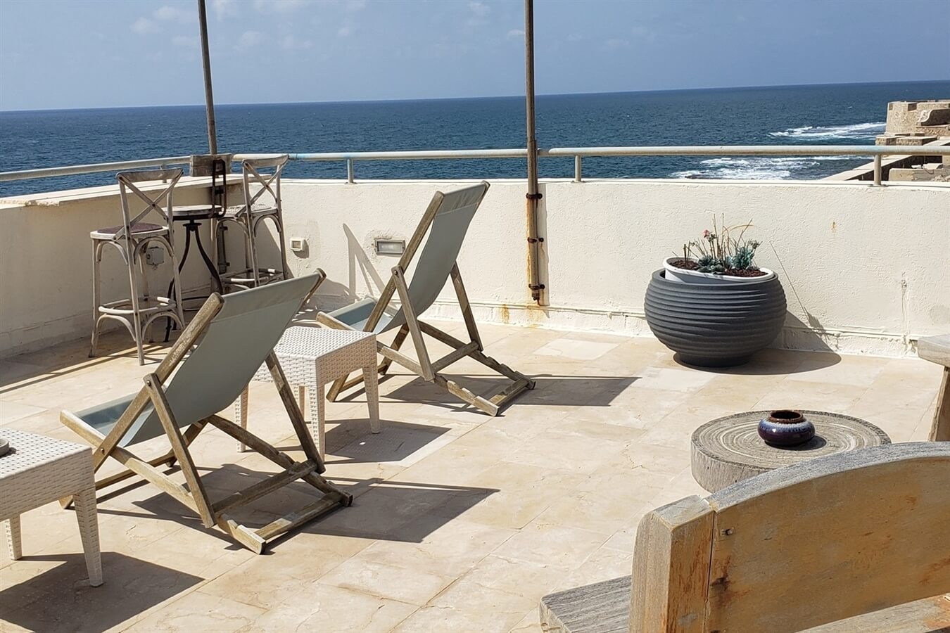 תמונה של פרימיום מרפסת לנוף - 5