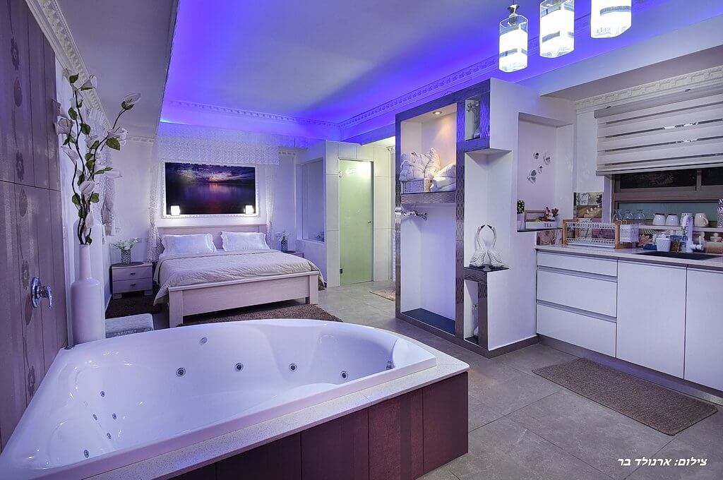 תמונה של סוויטה 3 - 8