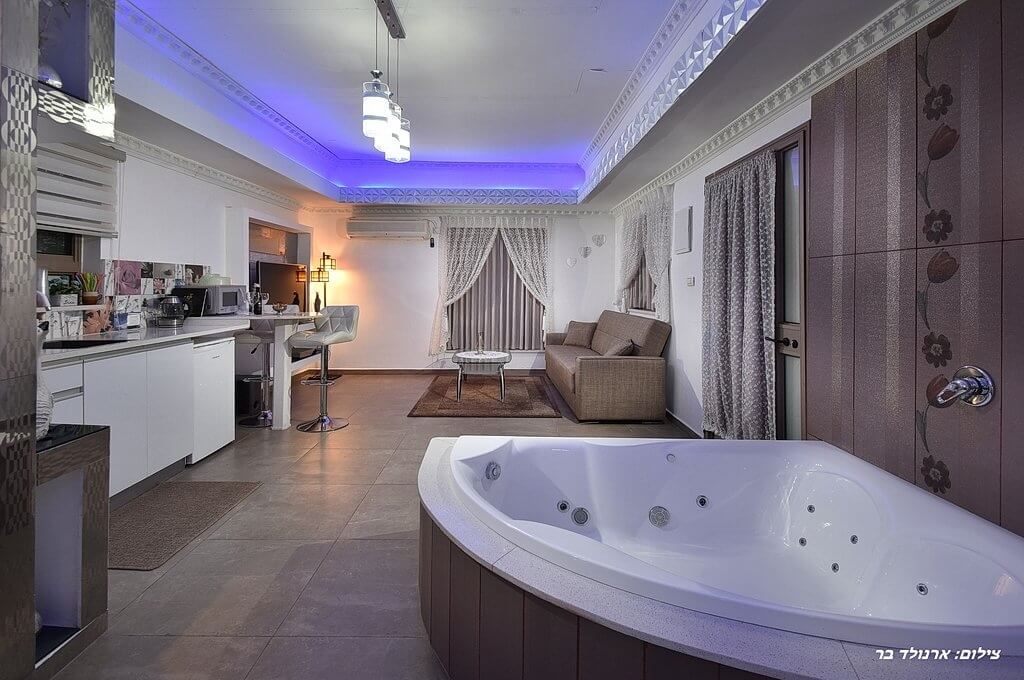 תמונה של סוויטה 3 - 3