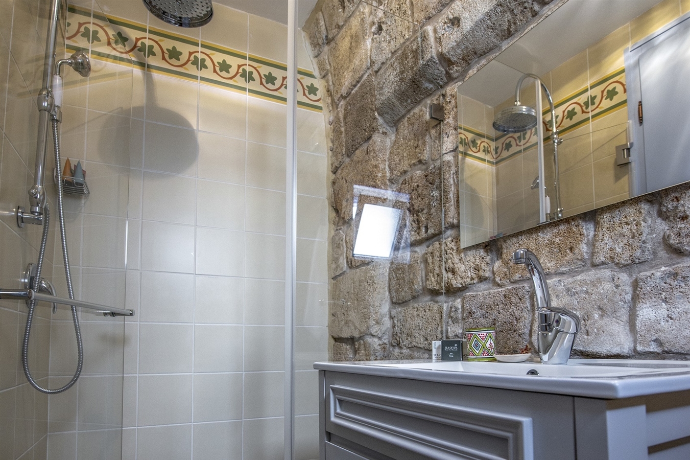 תמונה של החדר הירוק - 5