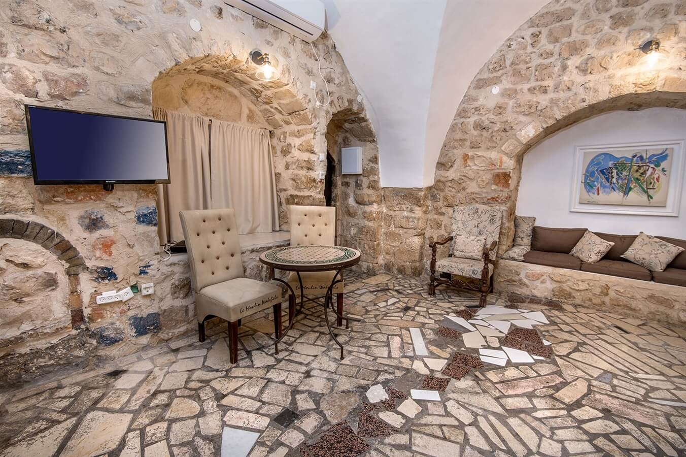 תמונה של חדר אודם - 3 תמונה של חדר אודם - 3