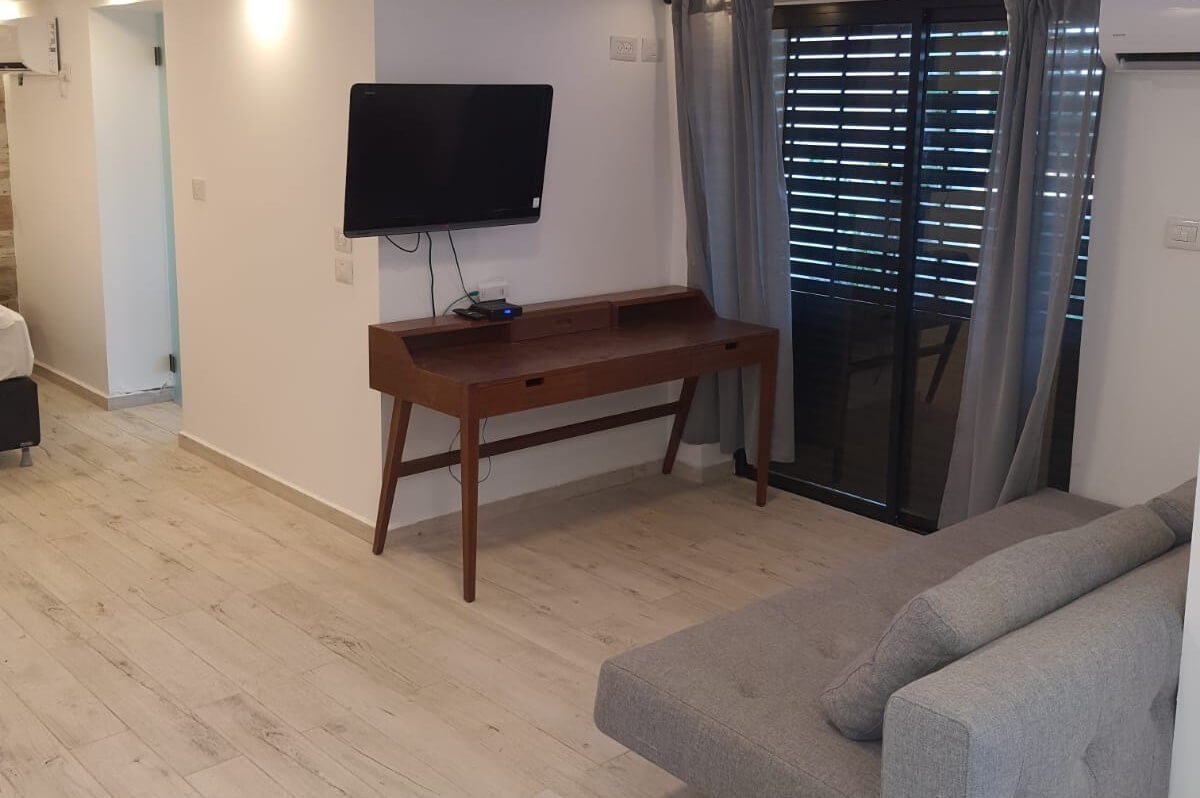 תמונה של בוסתן - 2