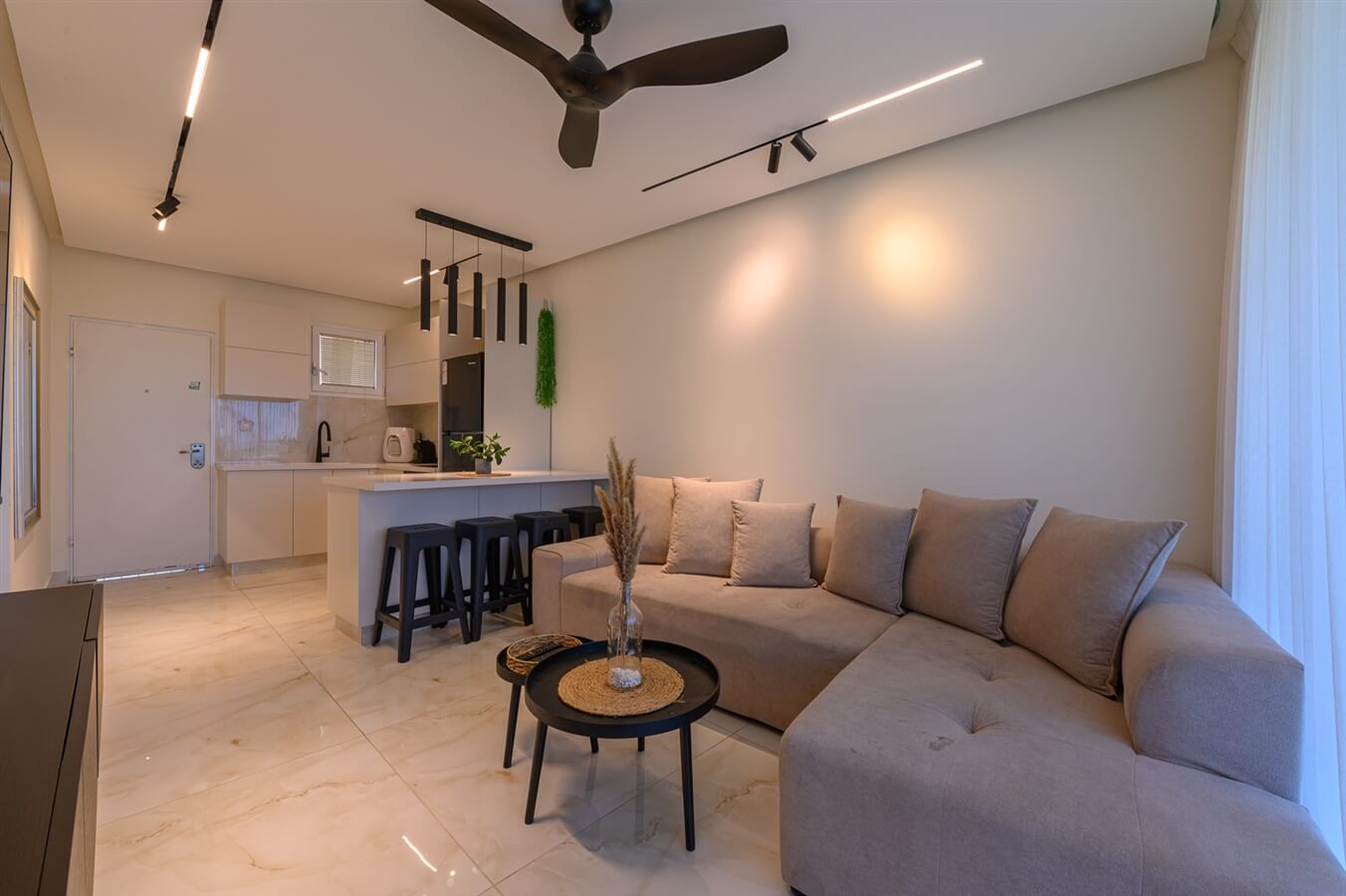 תמונה של B212 - 13