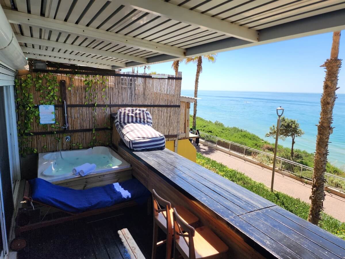 תמונה של טרסת העץ המלכותית - 2