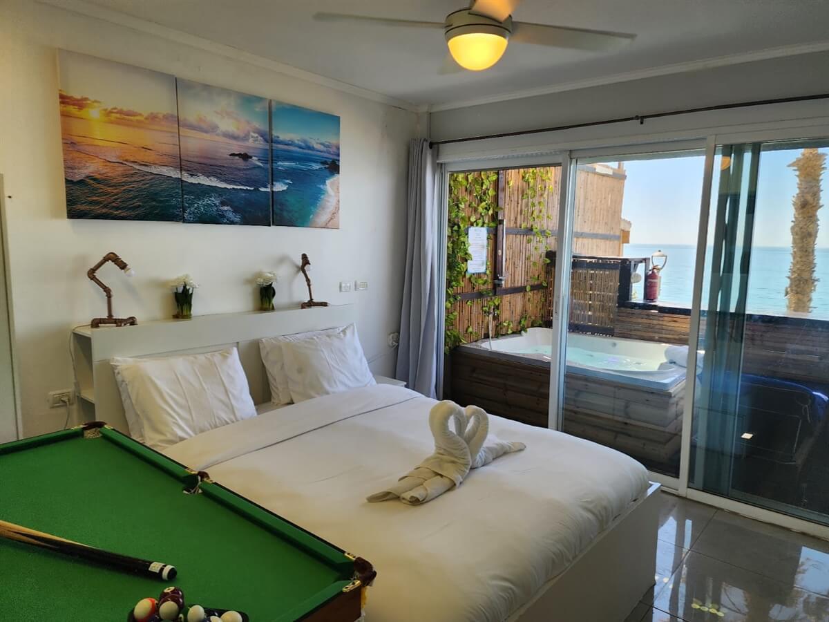 תמונה של טרסת העץ המלכותית - 3