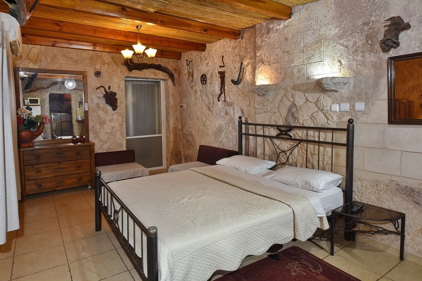 תמונה של מערת האהבה - 5