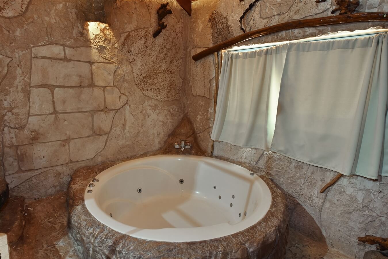 תמונה של מערת האהבה - 4