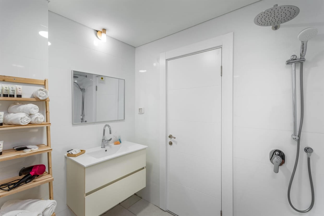 תמונה של דירה 2 - 12 תמונה של דירה 2 - 12