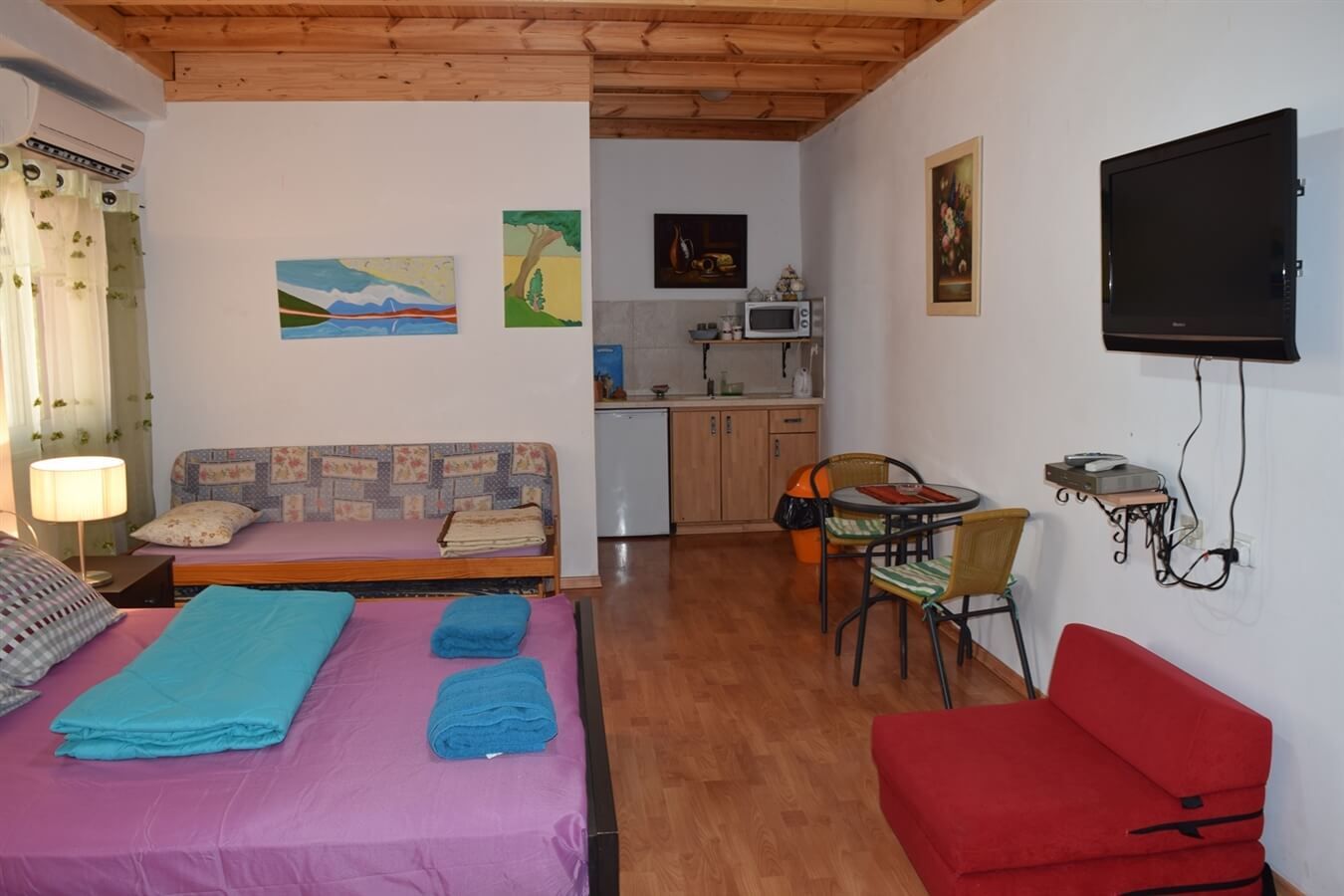 תמונה של חדרי האירוח - 10