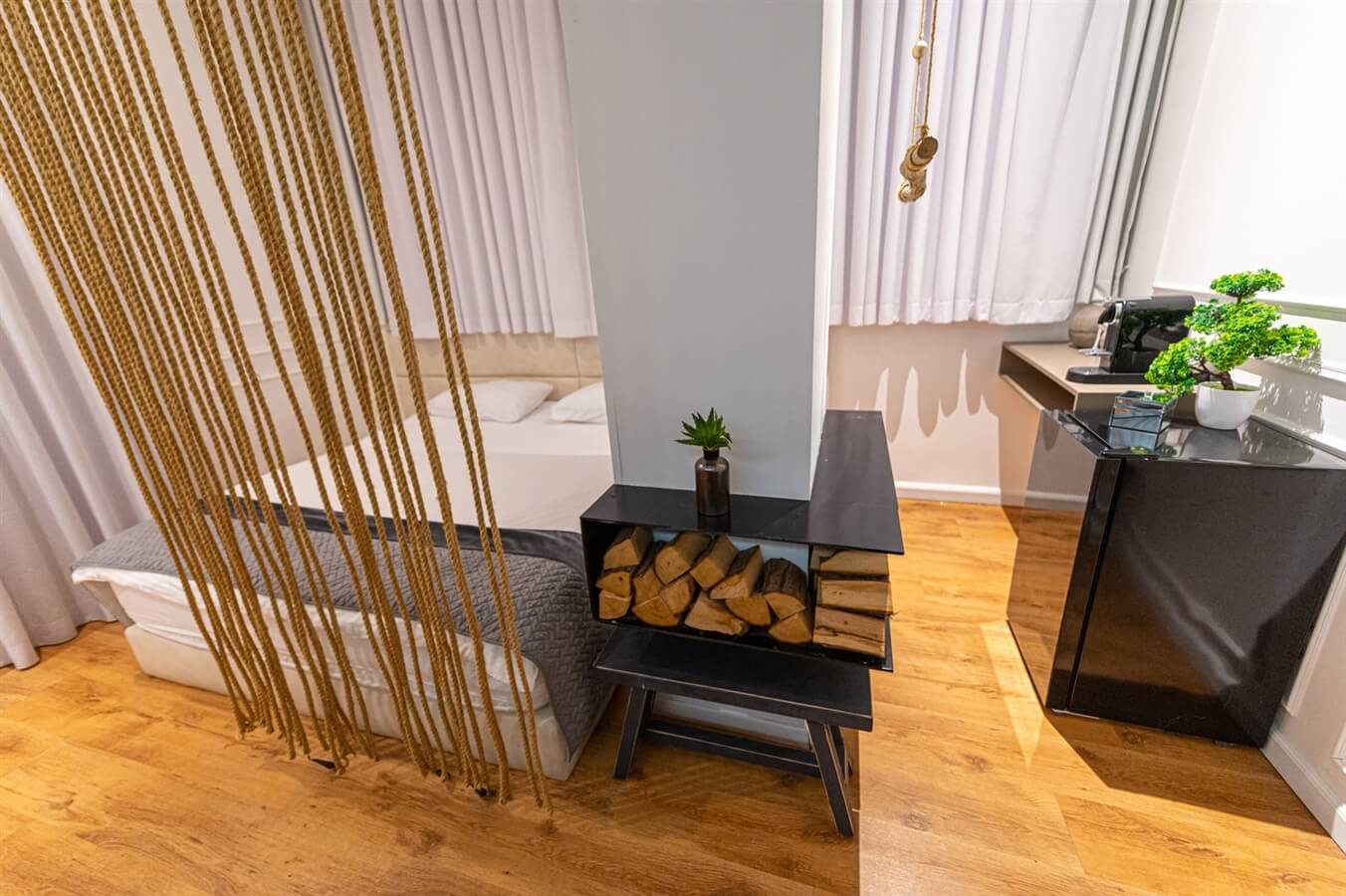 תמונה של סוויטה F - 5