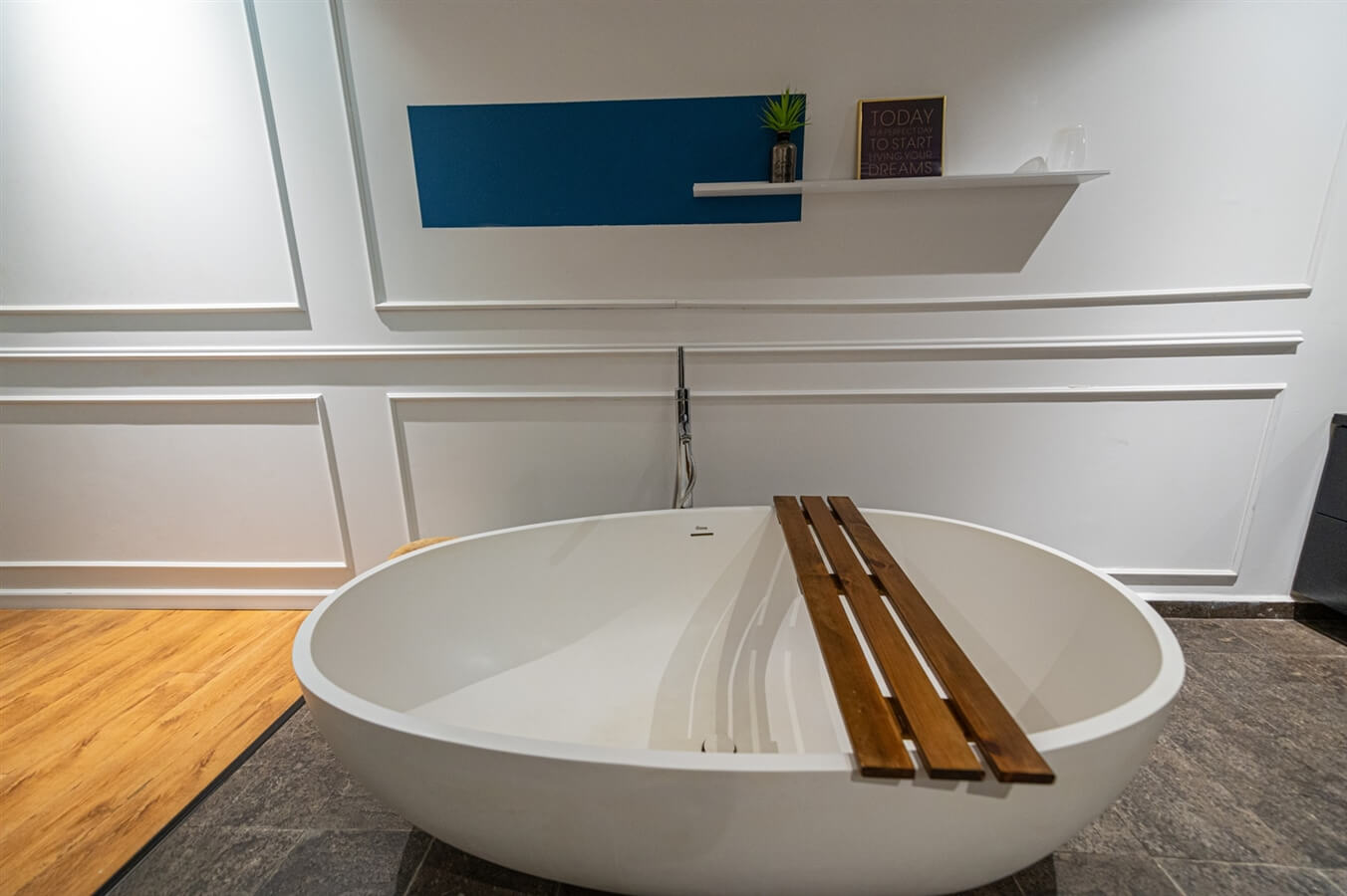 תמונה של סוויטות W - 9