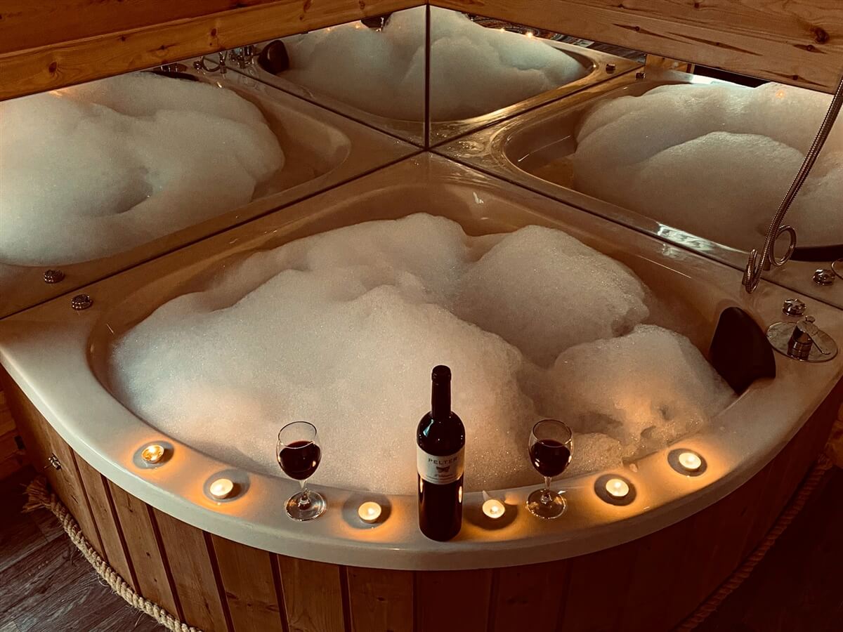 תמונה של בקתות העץ + ג'קוזי - 11