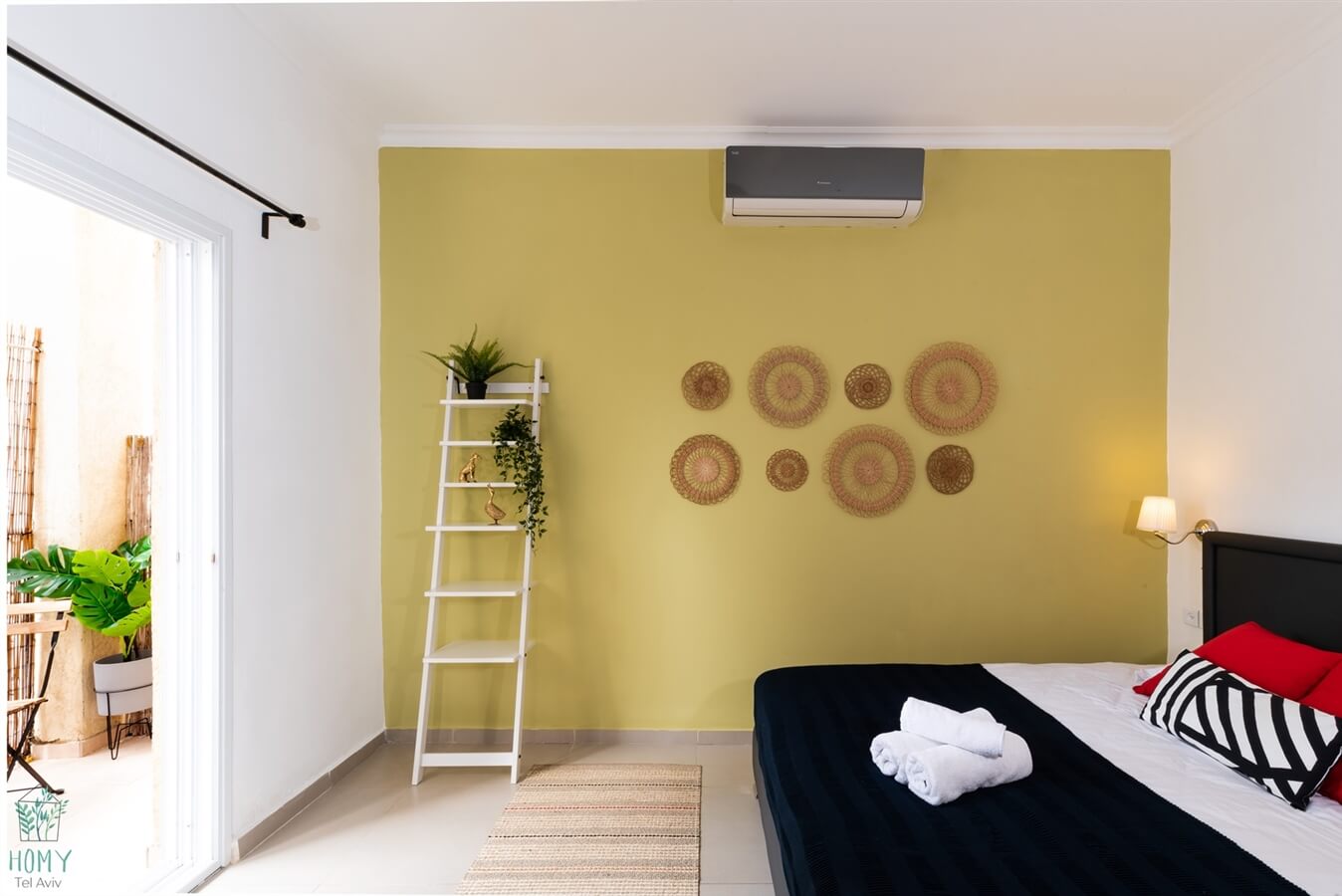 תמונה של התל אביבית הסטייליסטית - 3 תמונה של התל אביבית הסטייליסטית - 3