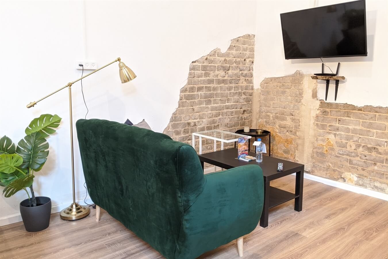 תמונה של התל אביבית האינטימית - 1 תמונה של התל אביבית האינטימית - 1