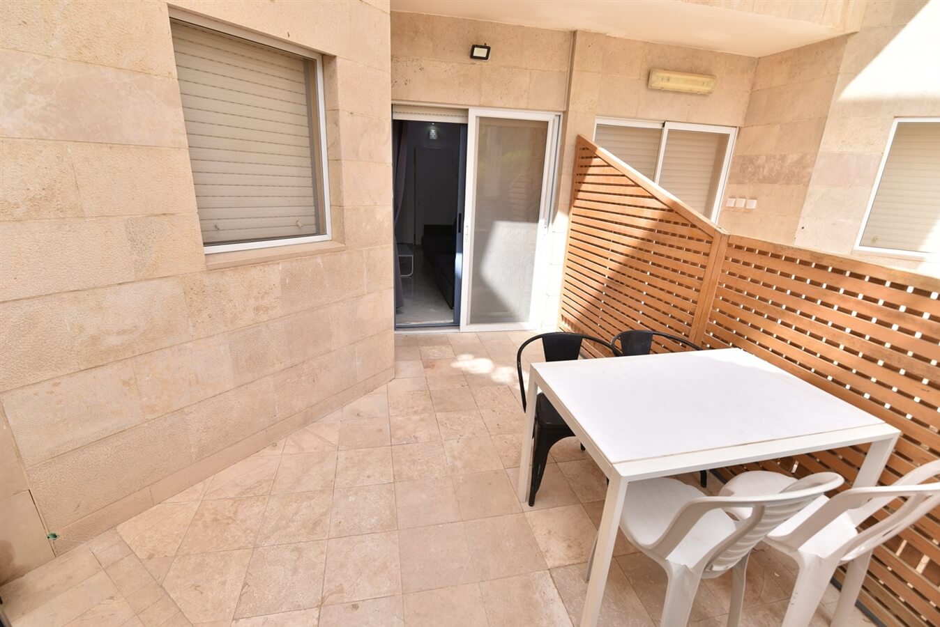 תמונה של דירת גן רויאל 81 - 3