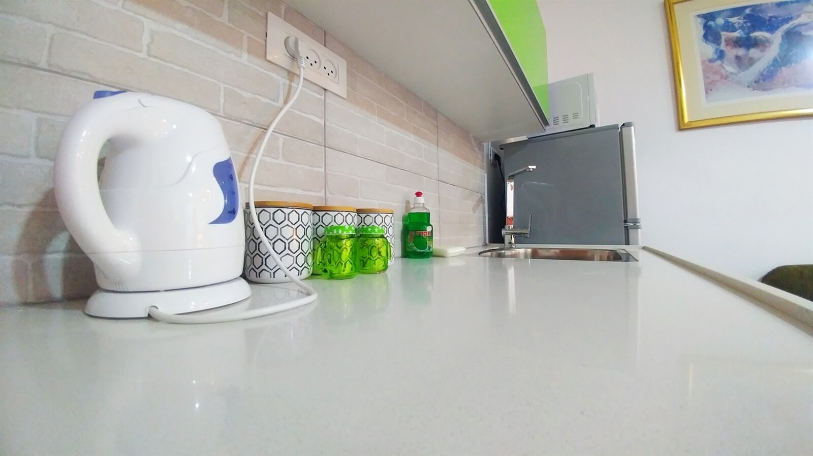 תמונה של סטודיו עם מרפסת - 3