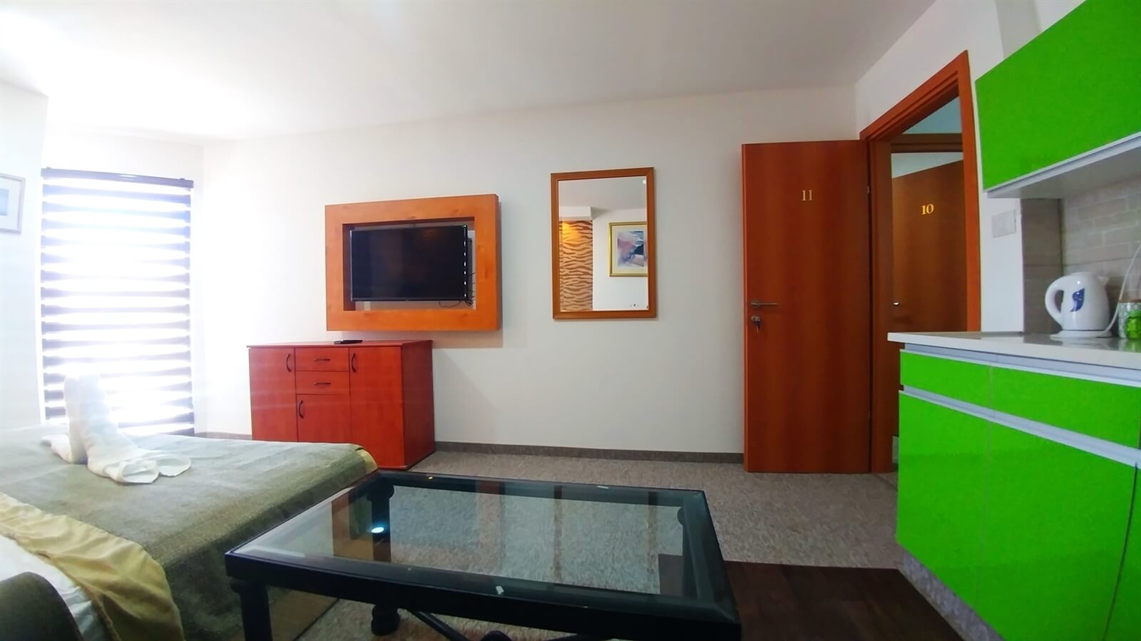 תמונה של סטודיו עם מרפסת - 8