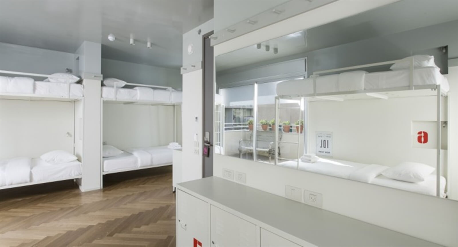 תמונה של פמלי רום - 3 תמונה של פמלי רום - 3