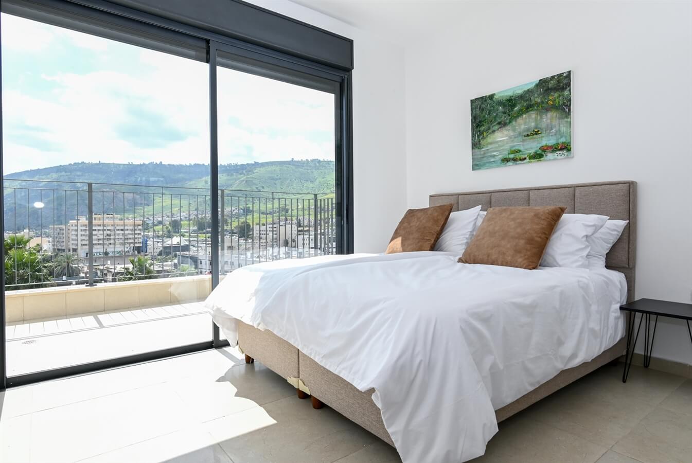 תמונה של דירת 4 חדרים - 2