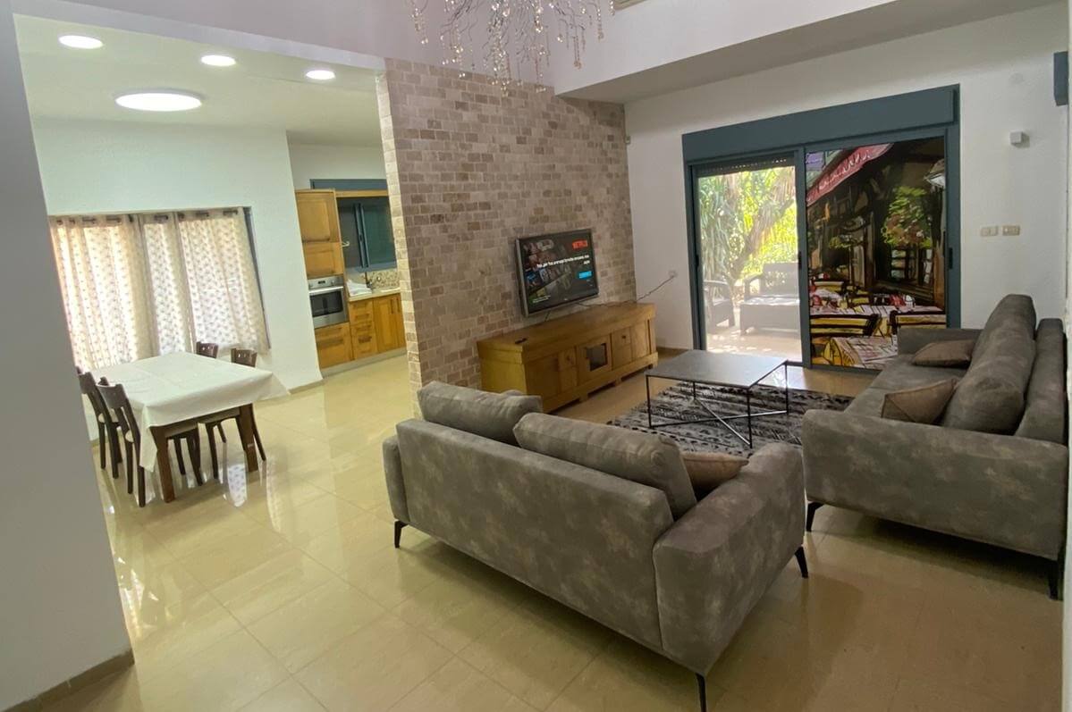 תמונה של בית החמניות - 1 תמונה של בית החמניות - 1