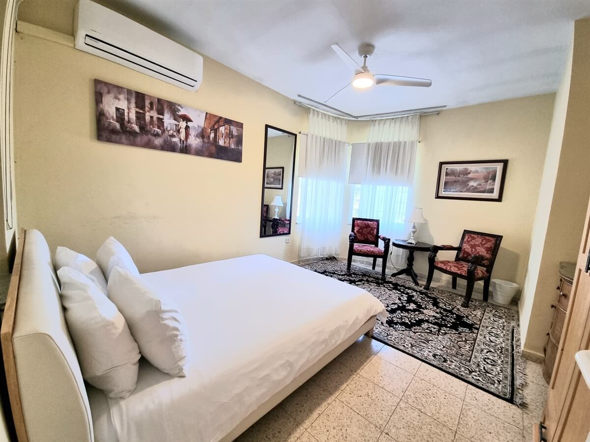 תמונה של סוויטה אקזקיוטיב - 4 תמונה של סוויטה אקזקיוטיב - 4