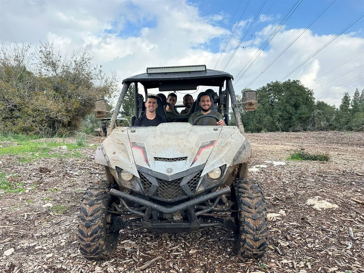 תמונה של טיולי טרקטורונים תמונה של טיולי טרקטורונים