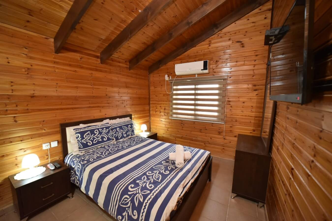 תמונה של נגיעה באופק - 6