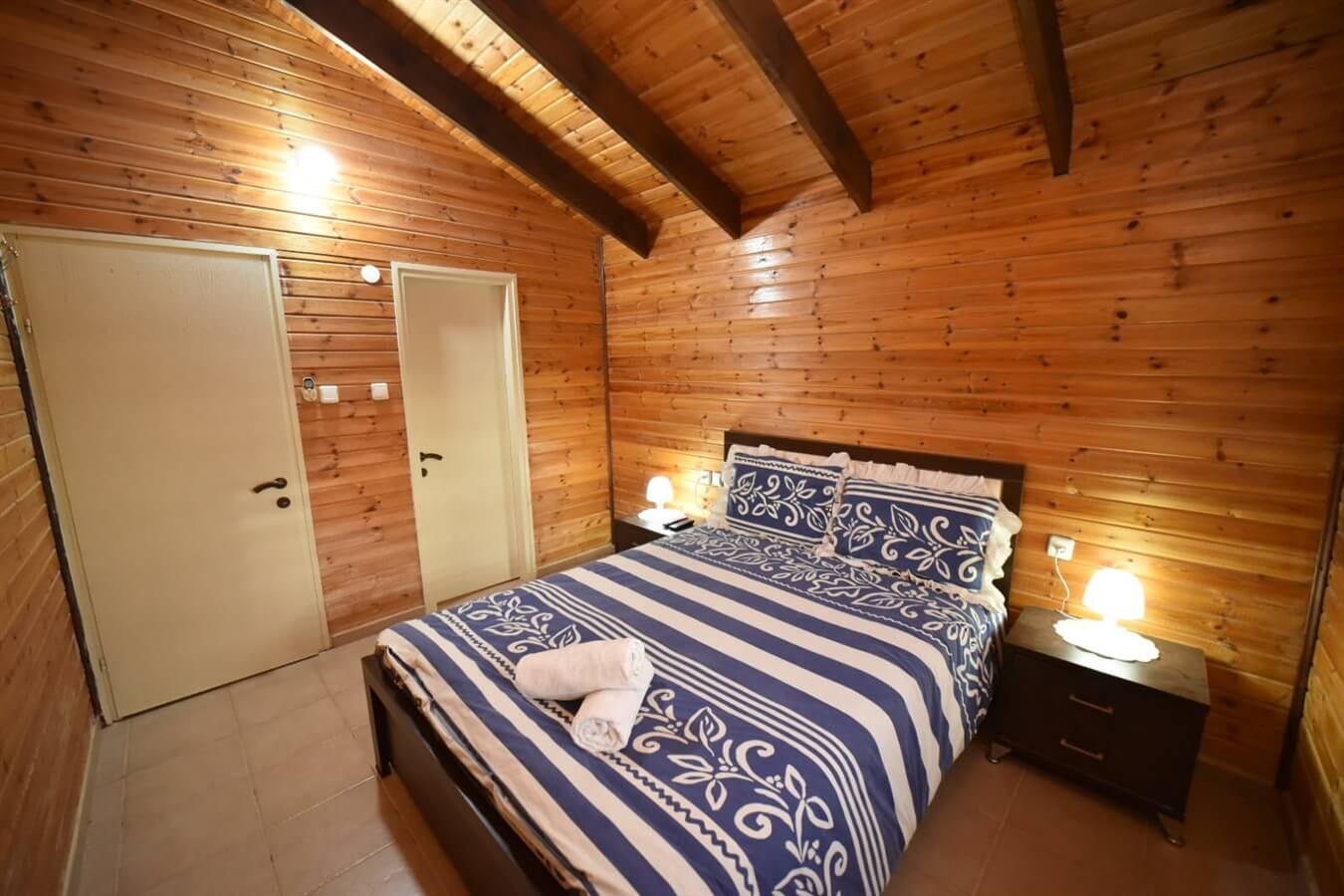 תמונה של נגיעה באופק - 2