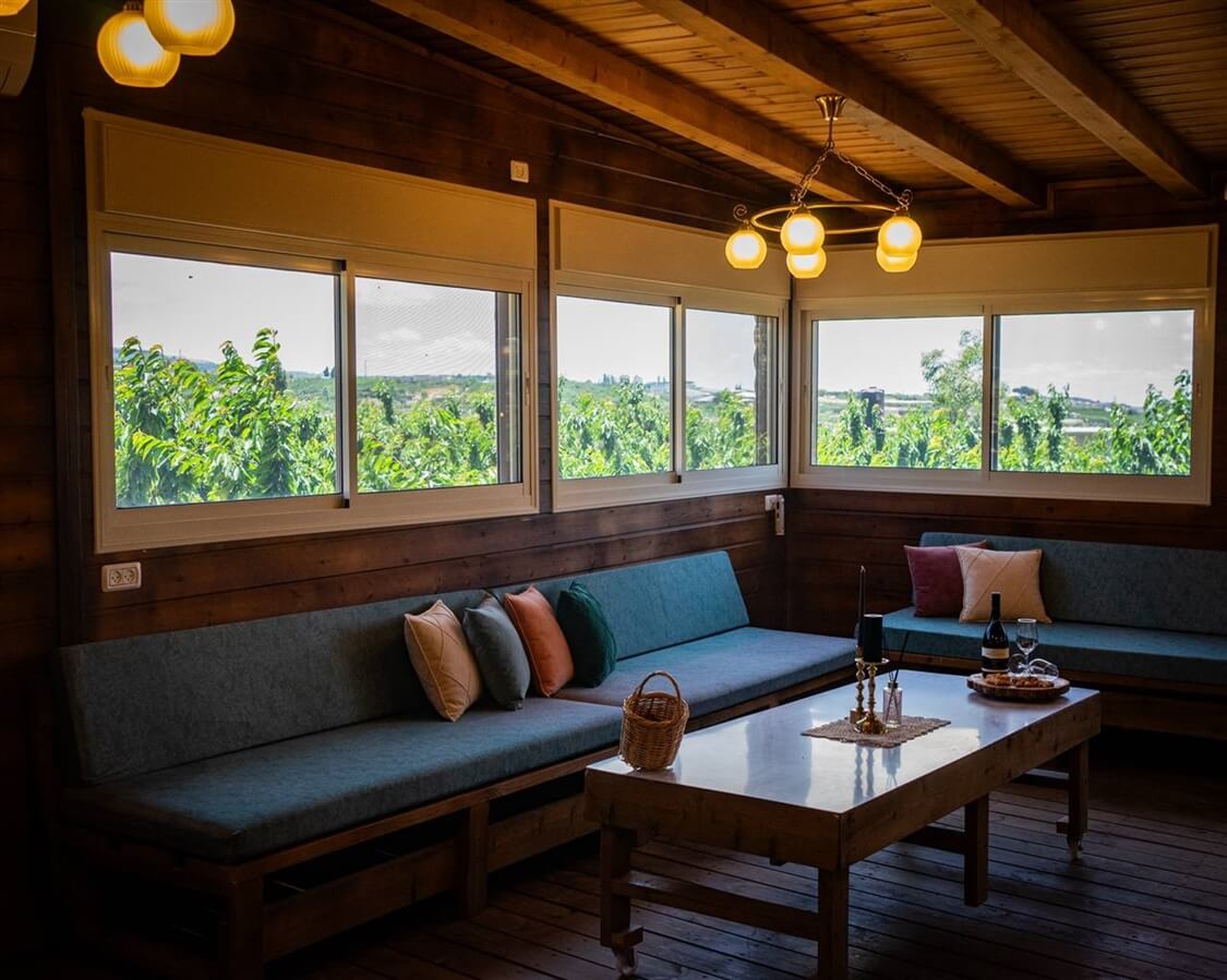 תמונה של בקתות עץ בטבע - 9