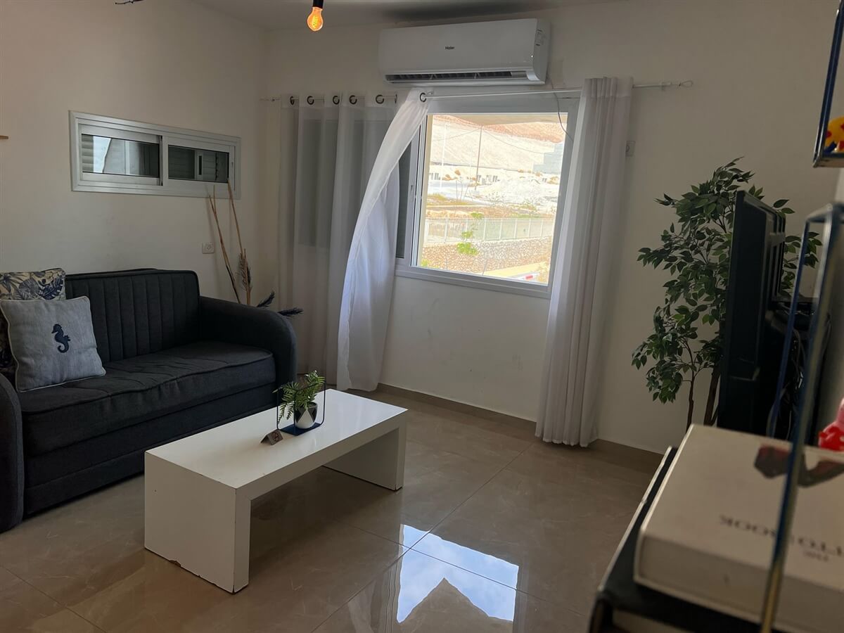 תמונה של QUEEN OF THE DEAD SEA - 7