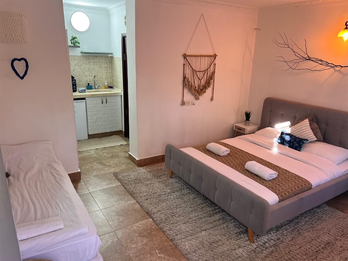 תמונה של LORD OF THE DEAD SEA - 10