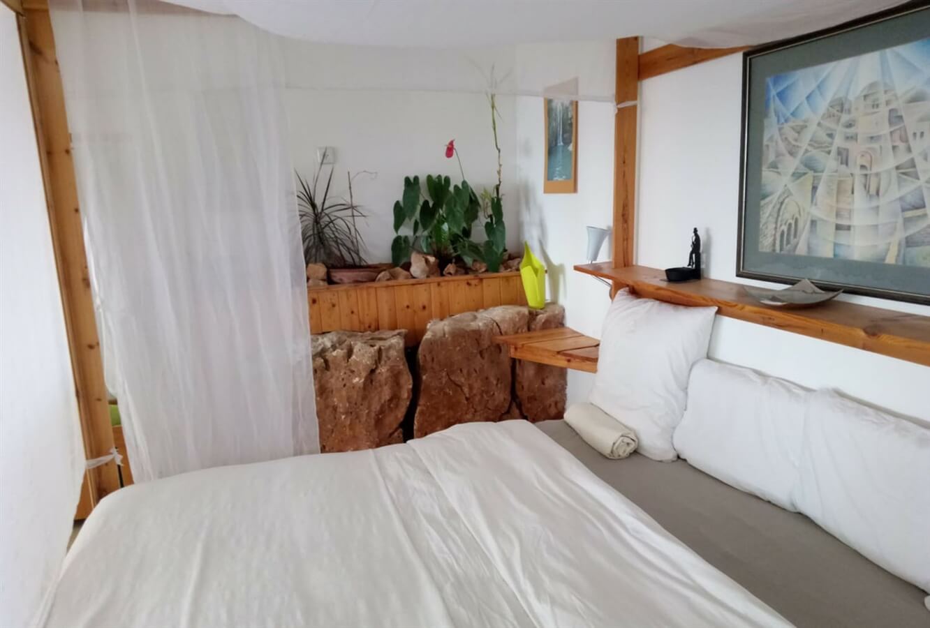 תמונה של לינה בסלע - 3 תמונה של לינה בסלע - 3