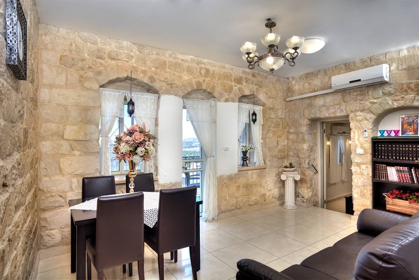 תמונה של צימר הפסגה בלב העתיקה - 4