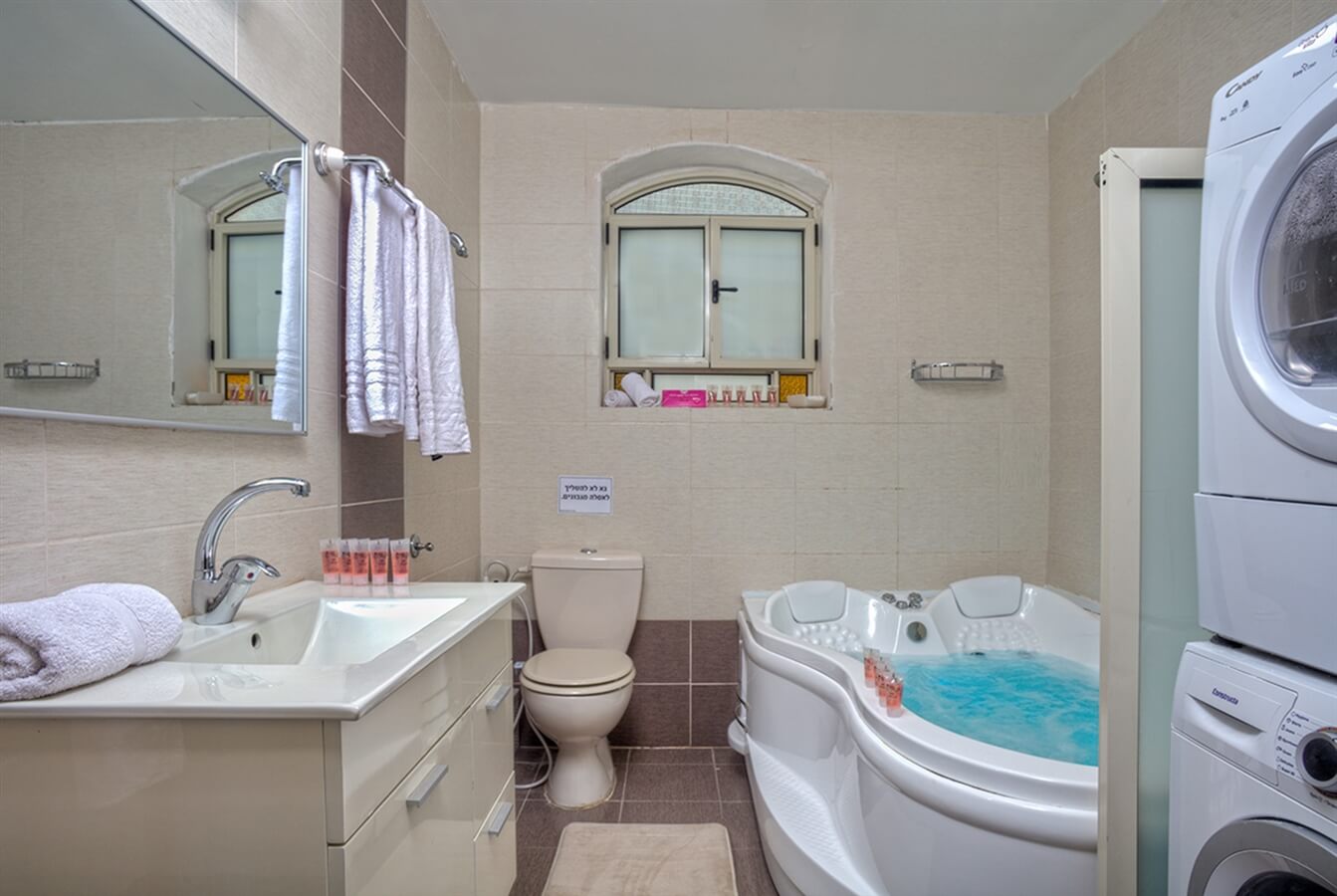 תמונה של צימר הפסגה בלב העתיקה - 8